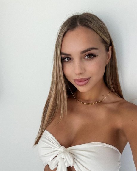 Veronica Bielik xxx model pics