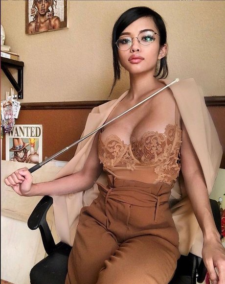 Alyssa Silos model hd archive