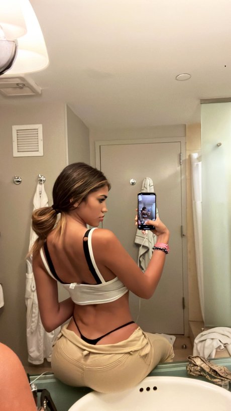 Adeline Bri star high quality pics