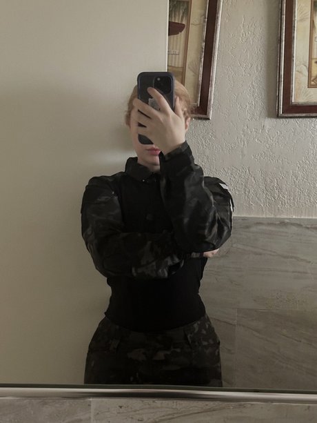 Initialelon model top archive