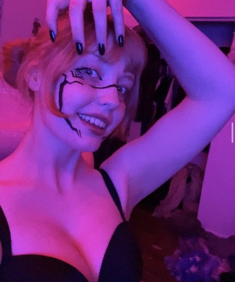 Initialelon top star pics