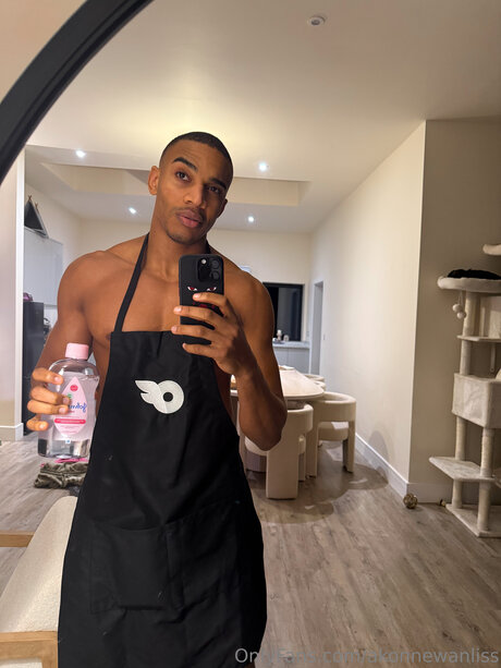 Akonnewanliss xxx actress photos