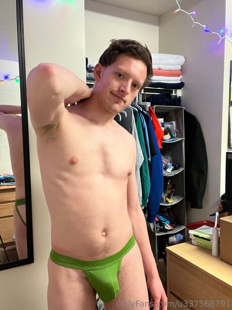 U337568791 nudes model img