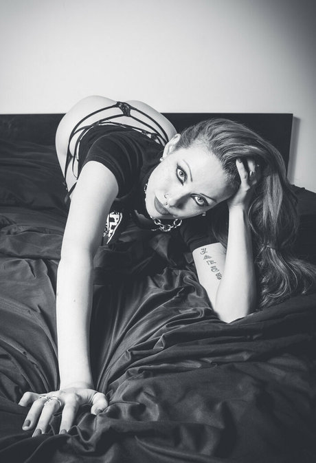 xomel exclusive star pics