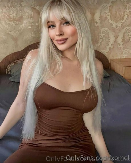 xomel sexy actress img