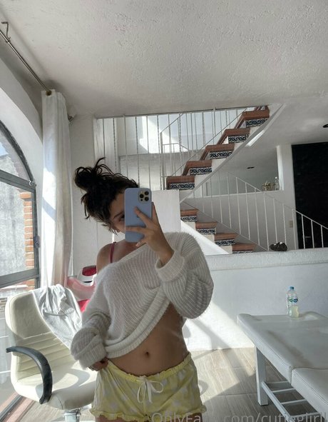 Mariana Castro adult model pictures