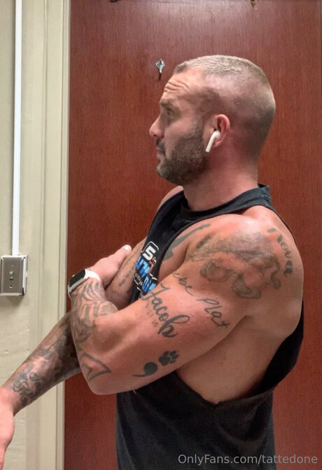 Tattedone erotic pornstar picture