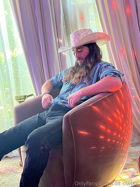 Colt Classic hd pornstar pictures