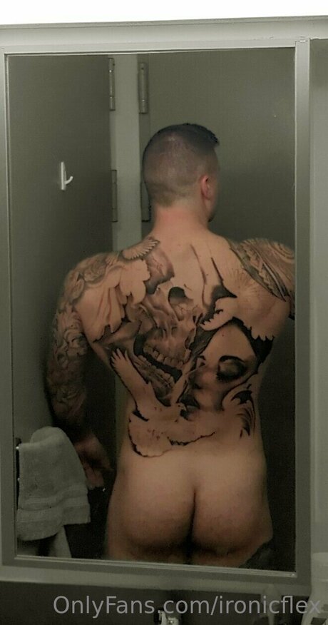 Ironicflex naked actress archive