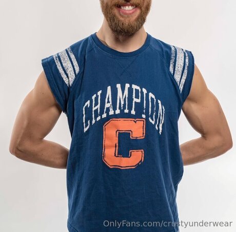 Crustyunderwear nude star img