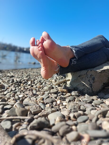 Stella Reeve model xxx galleries