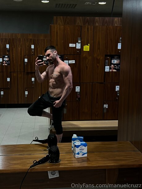 Manuelcruzz star exclusive picture