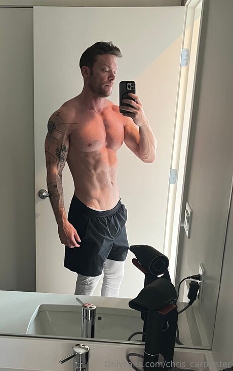 Chris Carpenter star naked pic