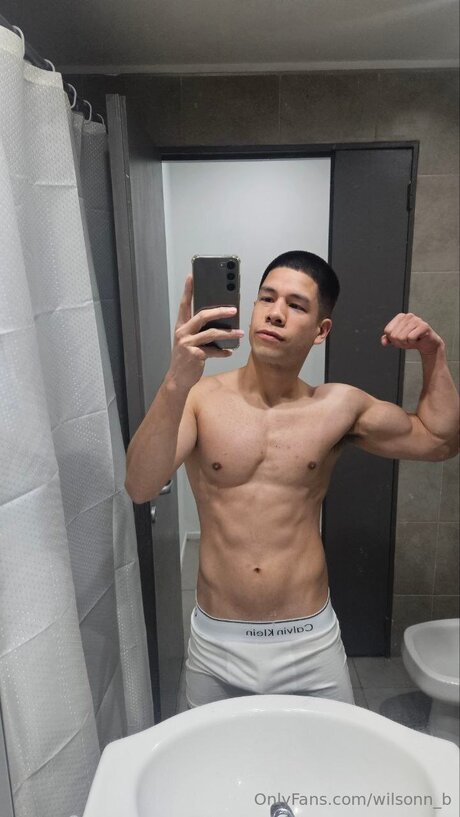 Wilsonn B pornstar nude archive