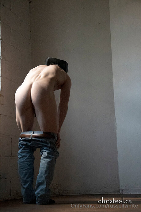 Russellwhite hot model photos