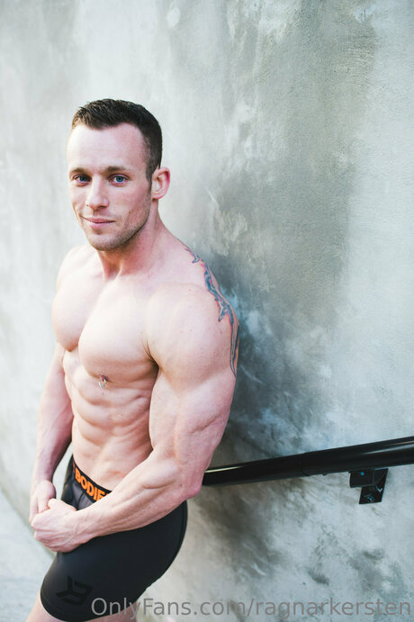 Ragnarkersten model sexy galleries