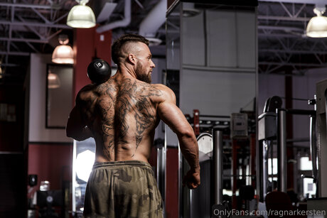 Ragnarkersten model hot pic