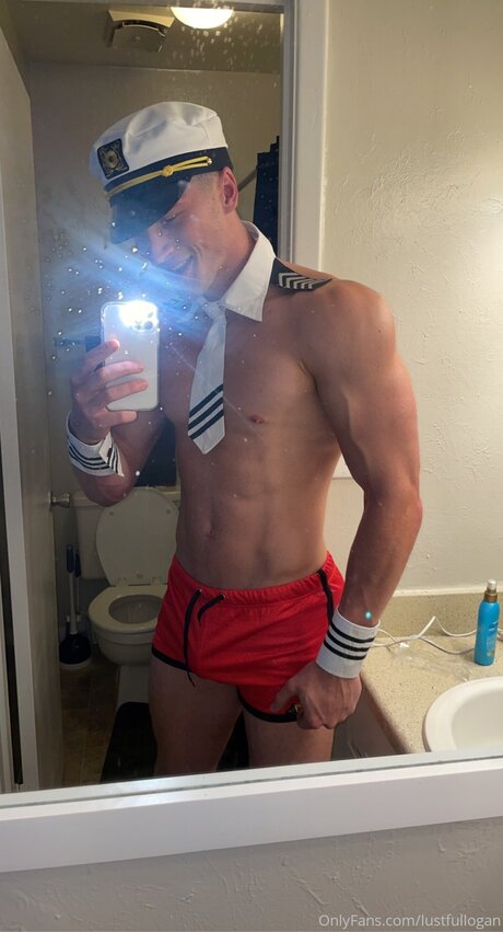 Tommyboy280 erotic model photos