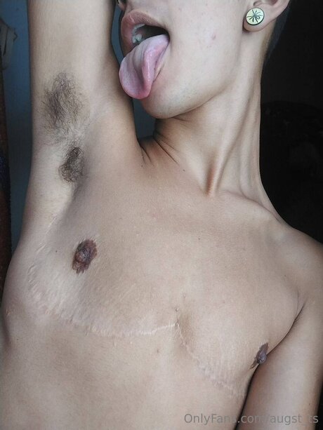 Augst Ts model beautiful pic