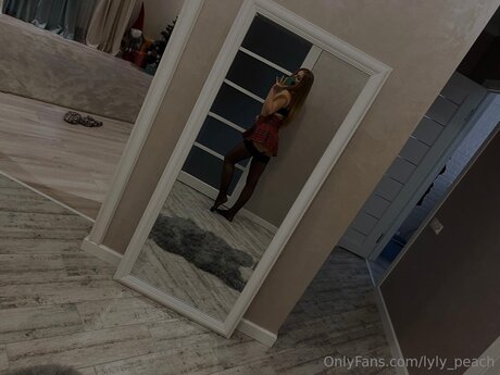 Lyly Peach best star image