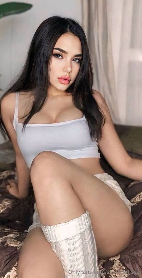 Scarletblisss model sexy pictures