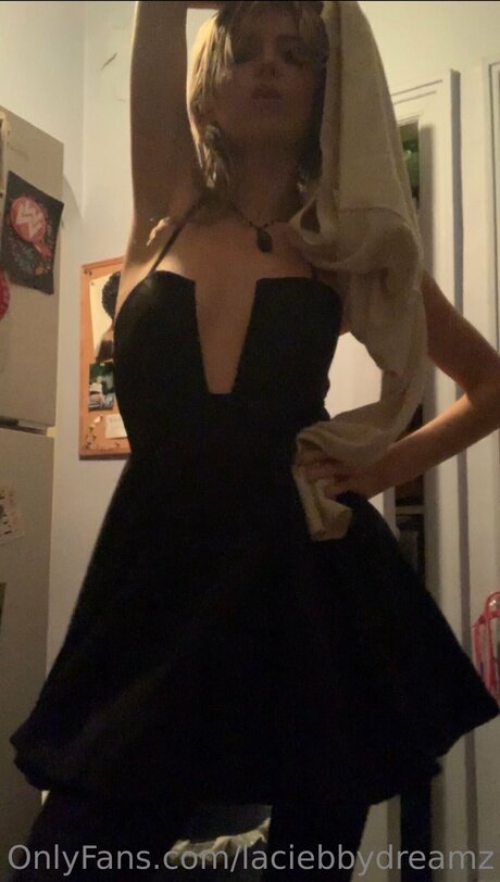 Laciebbydreamz pornstar art pics