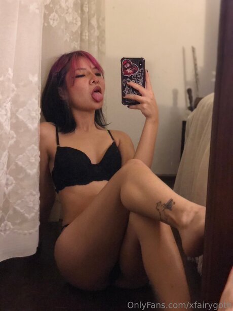 Onlyjadex pretty model pictures