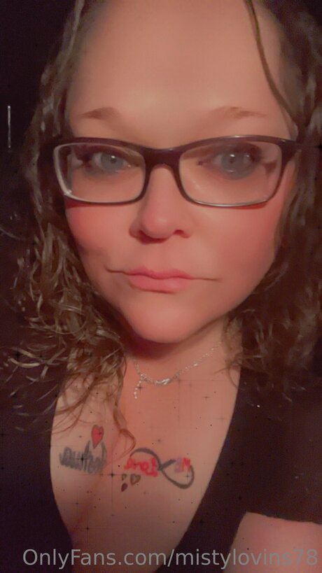 Mistylovins78 erotic model images