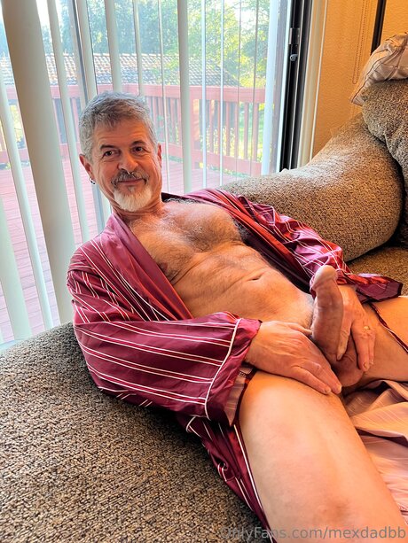 Mexdadbb art model pic