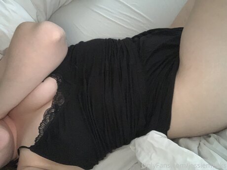 Jessiemeeks porn actress photos