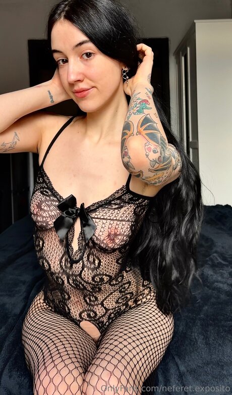 Neferet Exposito model adult image