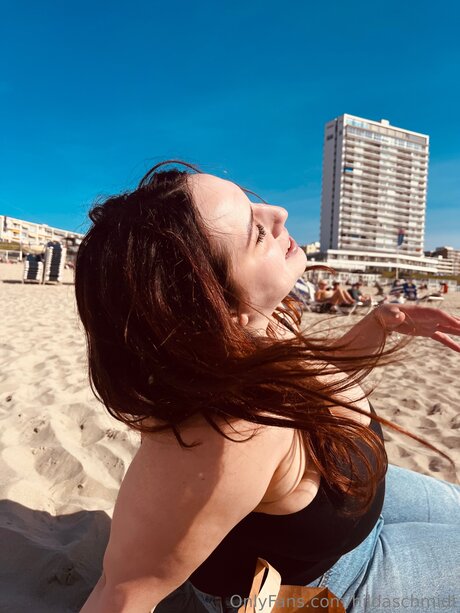 Hildaschmidt pretty model pictures