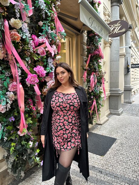 Hildaschmidt star erotic photo