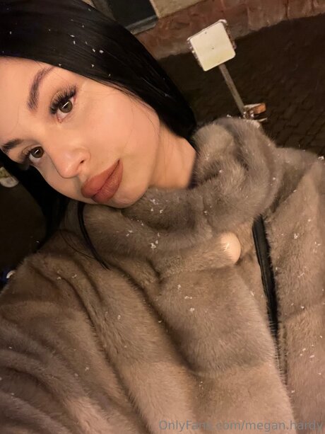 Babymegaan naked pornstar pic