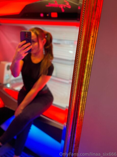 Linaa Six666 art model pic