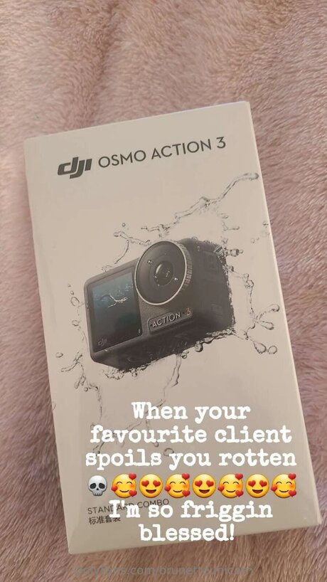 Thehiveempress high quality model image