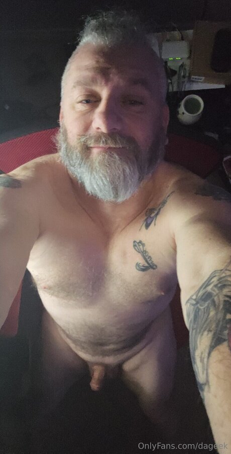 Dageek xxx actress pictures