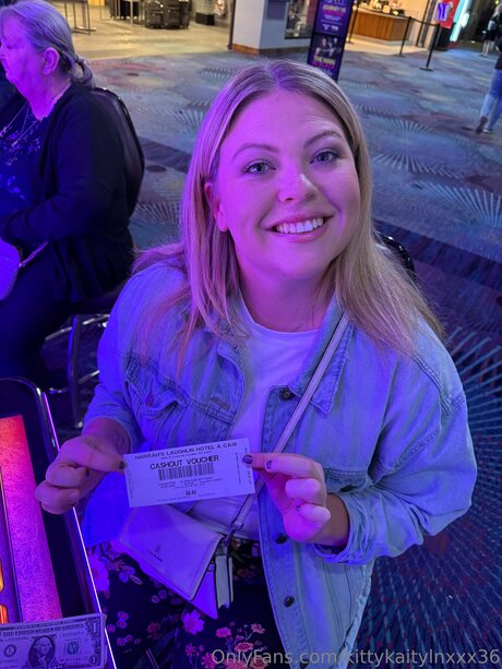 Kaitlyn9286 pornstar top img