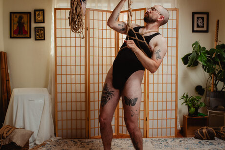 Knotsnacks sexy model photo