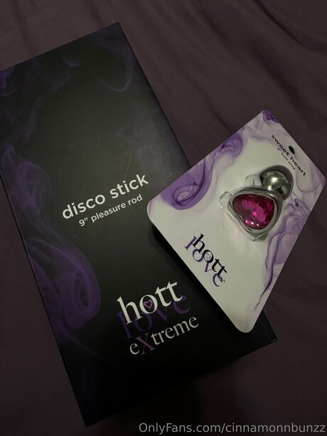 Cinnamonnbunzz pornstar hot picture