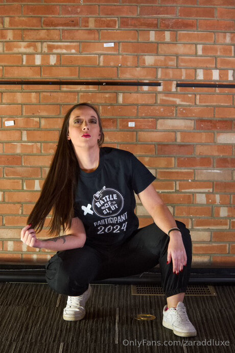Zaraddluxe pornstar nude picture