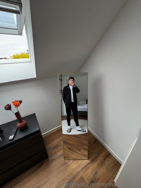 Normalnoahfree best actress photo