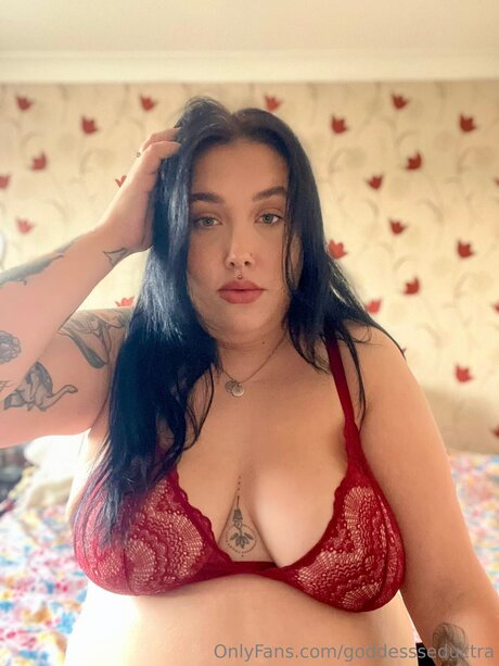 Goddessseductra hd actress picture