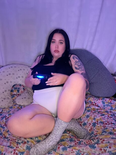 Goddessseductra model img