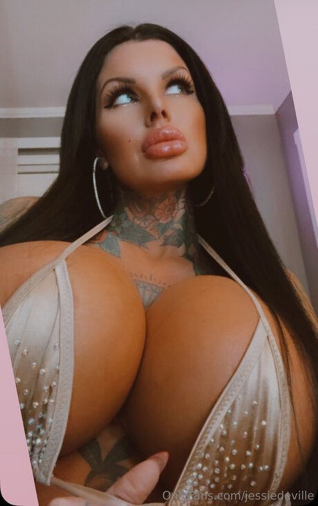 Jessiedeville pornstar sexy photos
