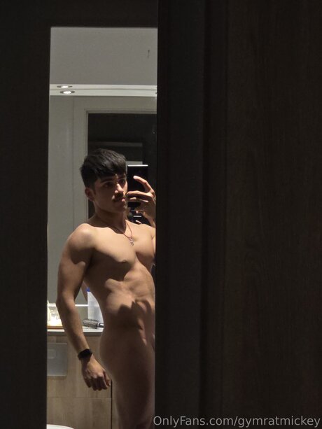 Gymratmickey model hot picture