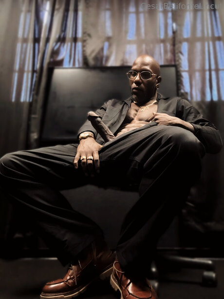 Cesarbelifonteuncut nudes model photo