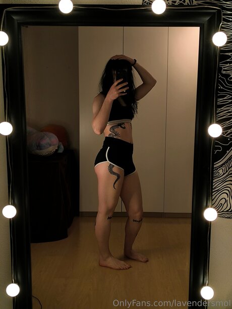 Lavendersmol best model photo