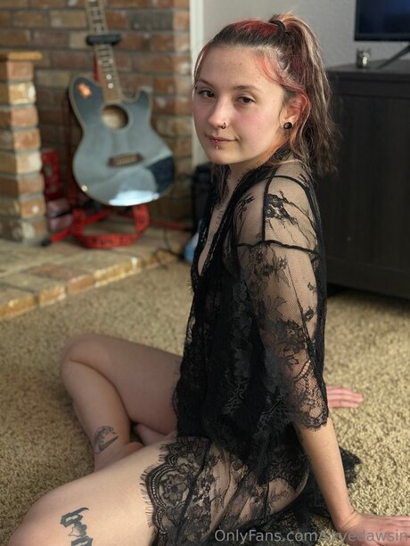 Skyedawsin erotic model pictures