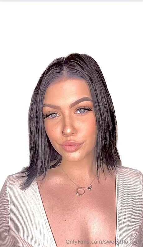 Sweetthoneyy Profile pic